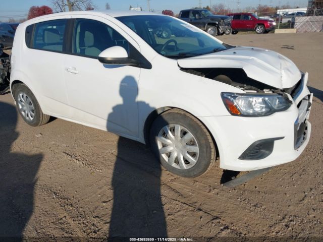 Chevrolet Sonic Fwd  1fl 5-door Image 1