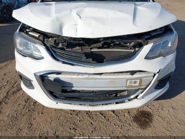 Chevrolet Sonic Fwd  1fl 5-door Image 2