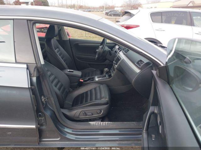 Volkswagen CC Sport Image 14