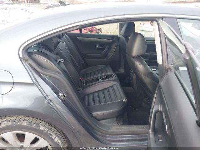 Volkswagen CC Sport Image 8