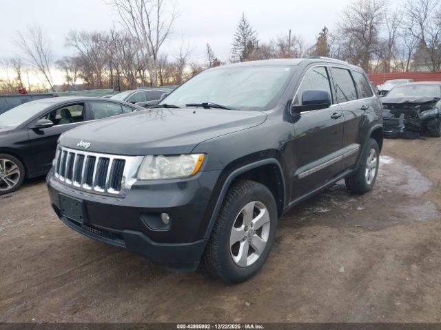 Jeep Grand Cherokee Laredo Image 4