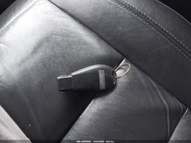 Jeep Grand Cherokee Laredo Image 8