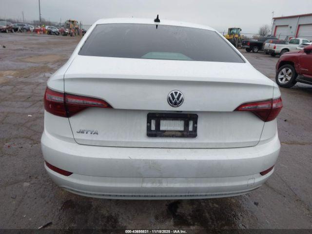 Volkswagen Jetta Image 14