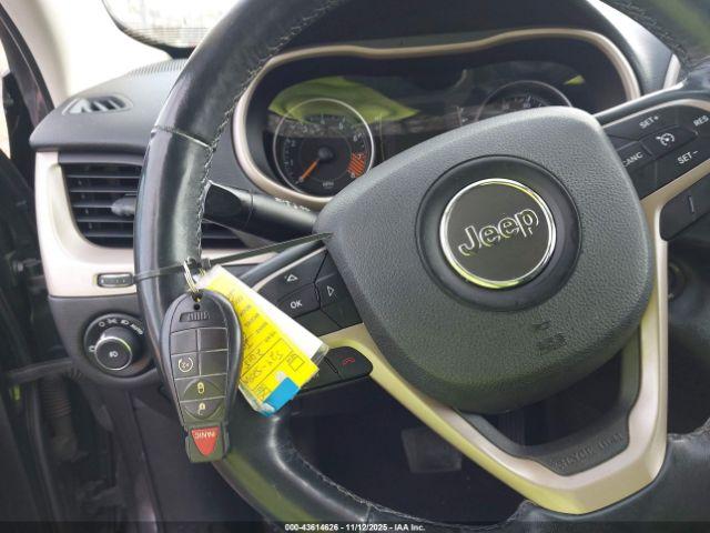 Jeep Cherokee Latitude Image 11