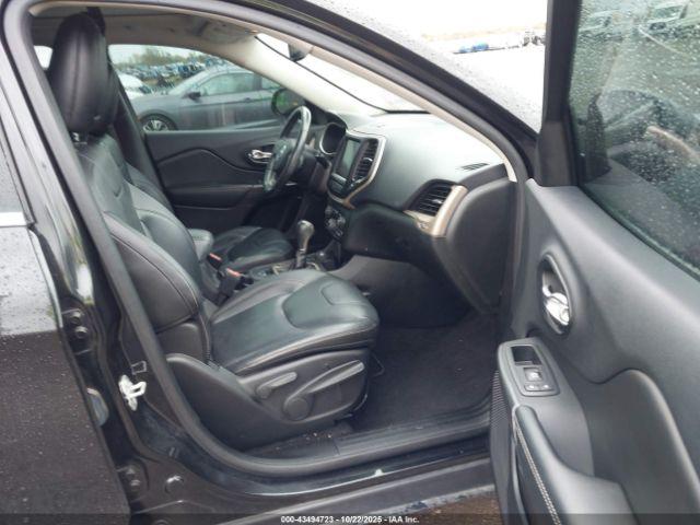 Jeep Cherokee Limited Image 10