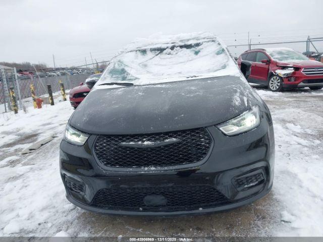 Chrysler Pacifica Limited Awd Image 13