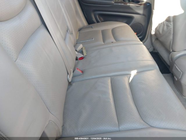 Toyota Highlander Limited V6 Image 7