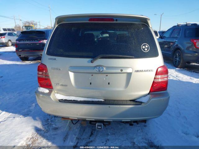 Toyota Highlander Limited V6 Image 16