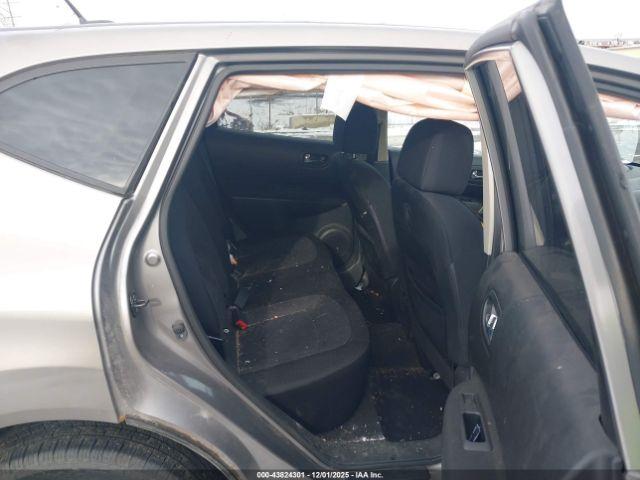 Nissan Rogue S Image 5