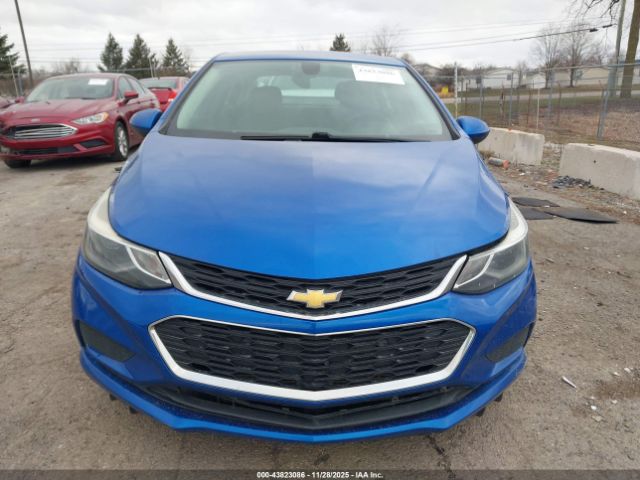 Chevrolet Cruze Lt Auto Image 9
