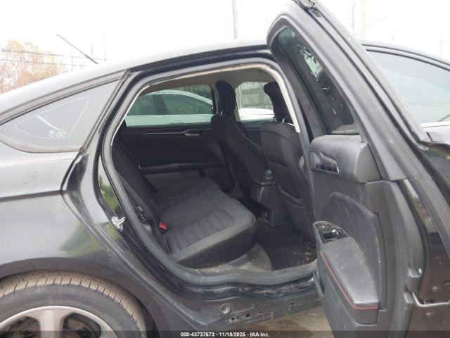 Ford Fusion Se Image 11