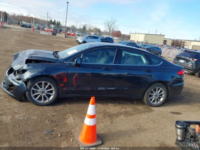 Ford Fusion Se Image 6