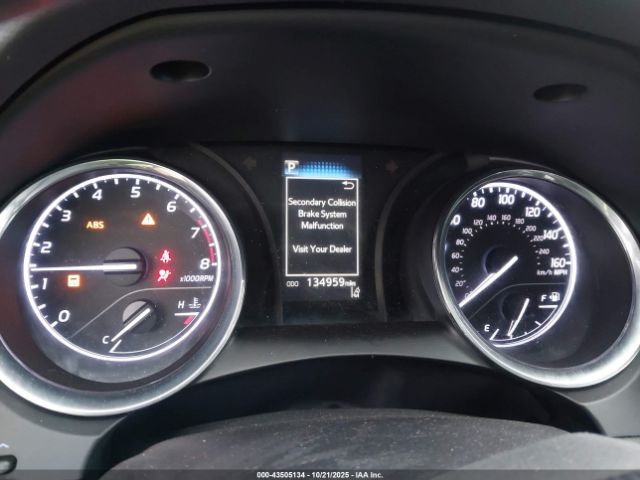 Toyota Camry Se Image 14