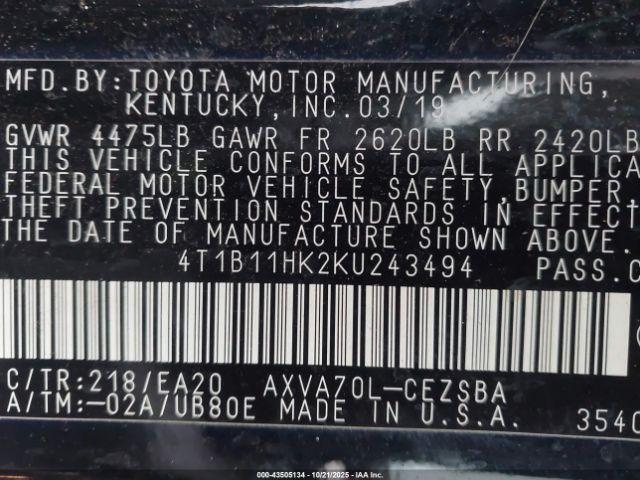 Toyota Camry Se Image 12