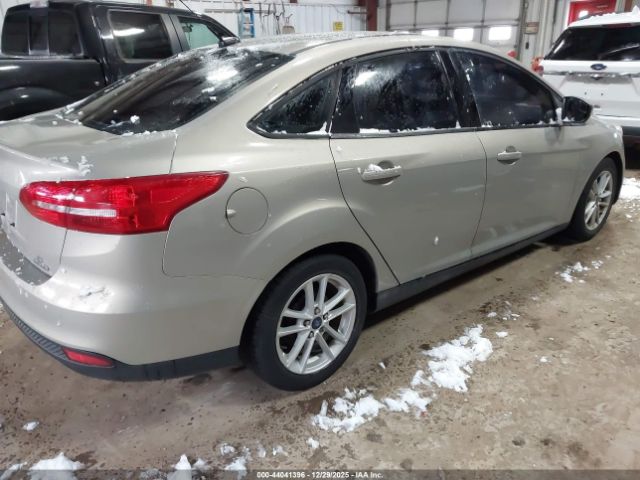 Ford Focus Se Image 8