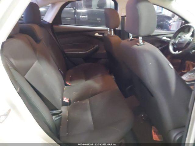 Ford Focus Se Image 4