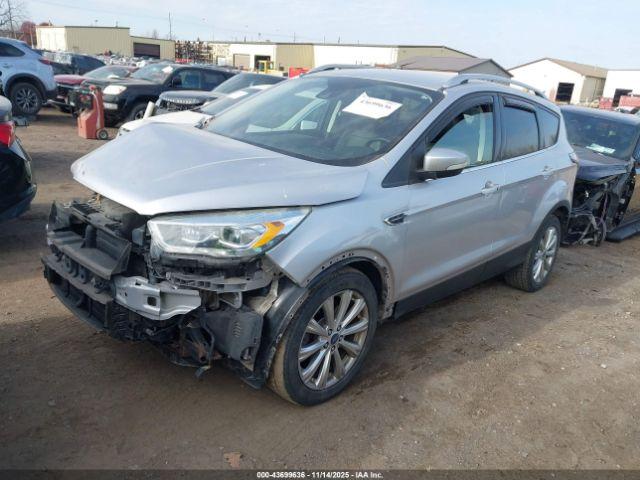 Ford Escape Titanium Image 3