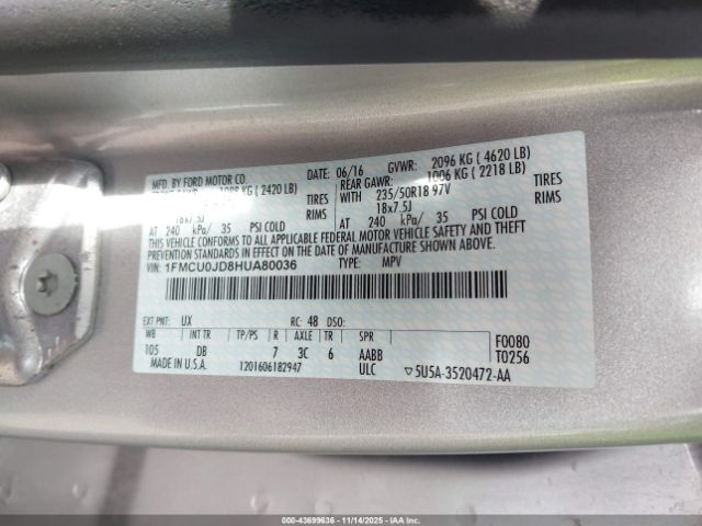 Ford Escape Titanium Image 14