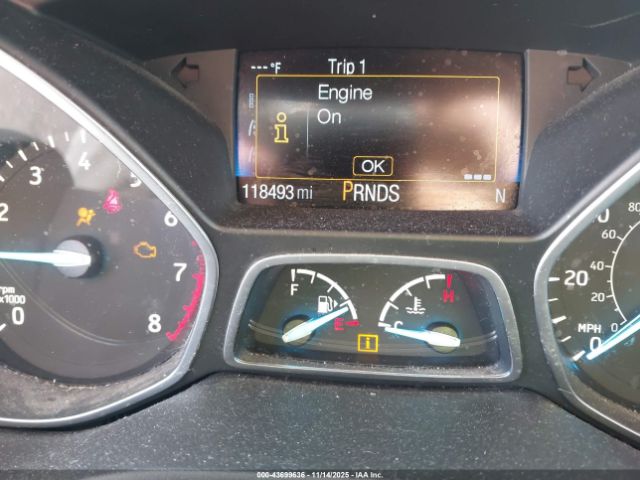 Ford Escape Titanium Image 10