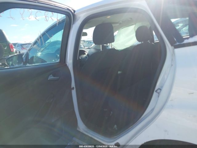 Ford Focus Se Image 8