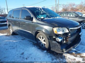  Salvage Chrysler Town & Country