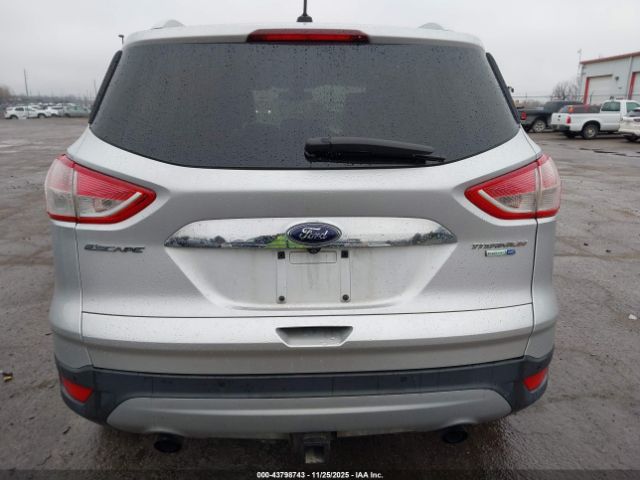 Ford Escape Titanium Image 9