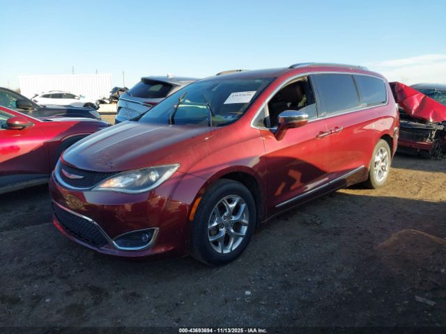 Chrysler Pacifica Limited Image 10