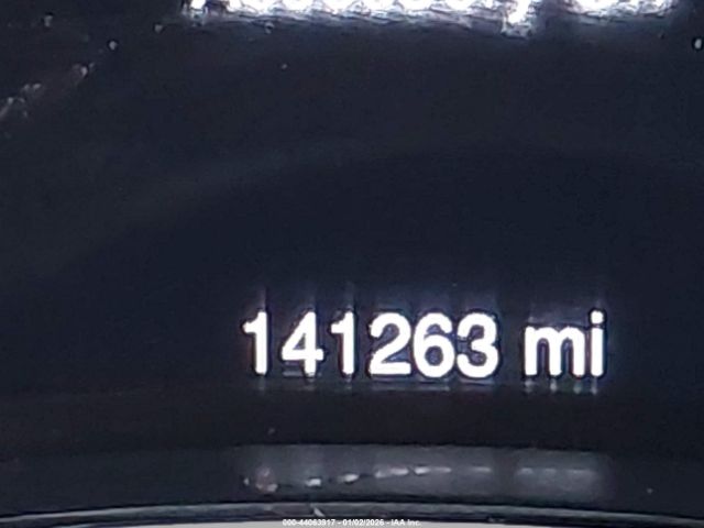 Jeep Grand Cherokee Laredo Image 2