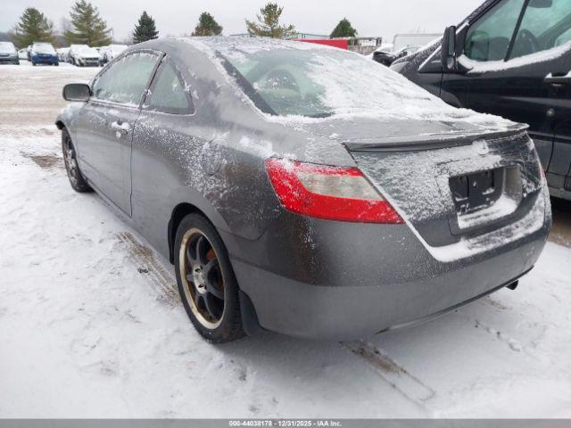 Honda Civic Lx Image 9