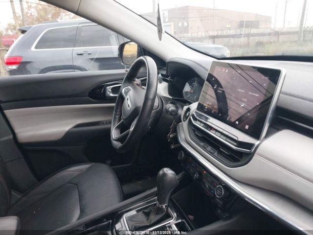 Jeep Compass Limited 4x4 Image 10