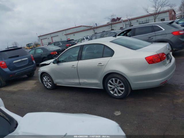 Volkswagen Jetta 2.5l Se Image 12