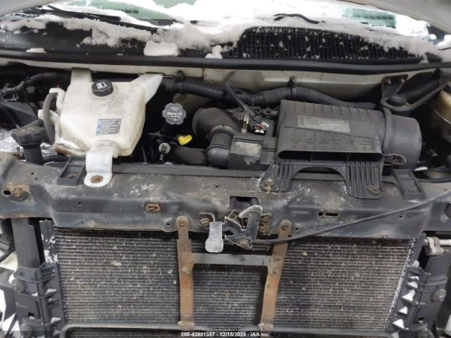 GMC Savana Work Van Image 6