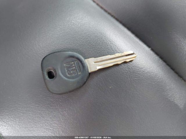 GMC Savana Work Van Image 8