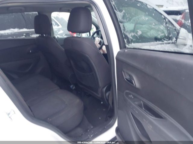 Chevrolet Trax Lt Image 2