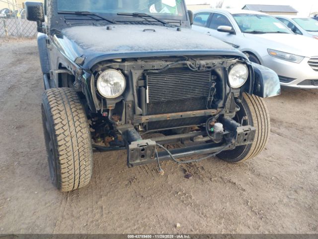 Jeep Wrangler Sahara Image 3