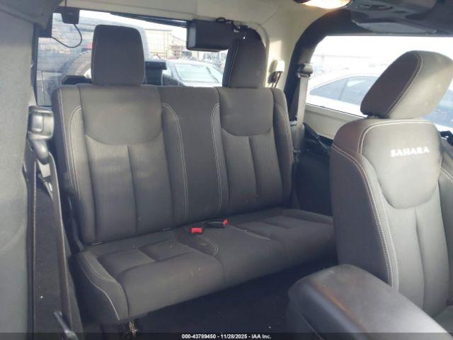 Jeep Wrangler Sahara Image 5