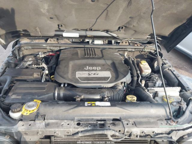 Jeep Wrangler Sahara Image 17