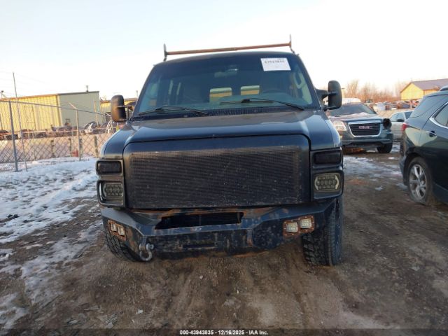 Ford E-250 Commercial Image 11