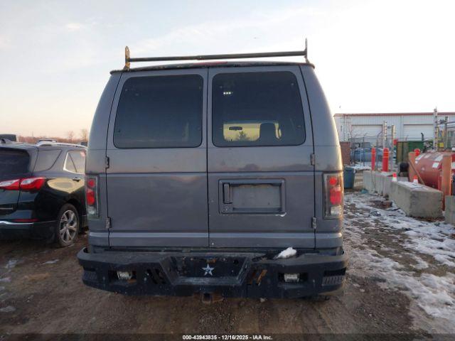 Ford E-250 Commercial Image 20