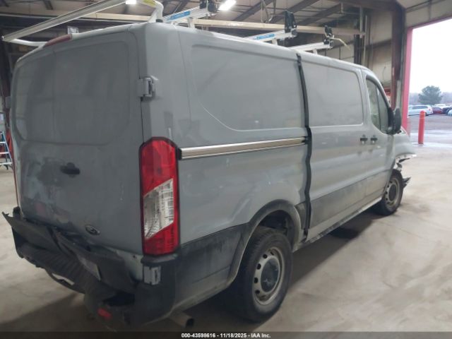 Ford Transit Image 8
