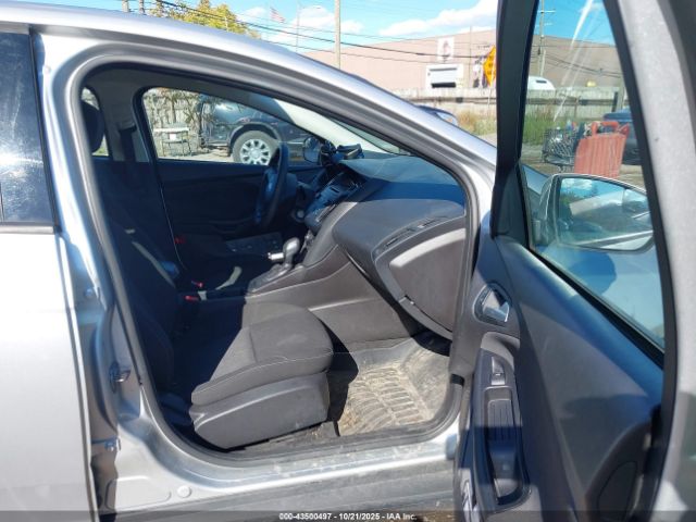 Ford Focus Se Image 8