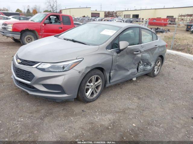 Chevrolet Cruze Lt Auto Image 3