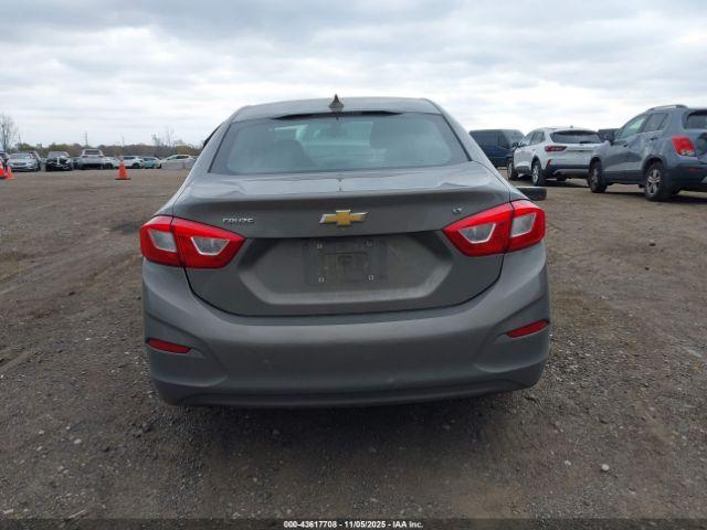 Chevrolet Cruze Lt Auto Image 14