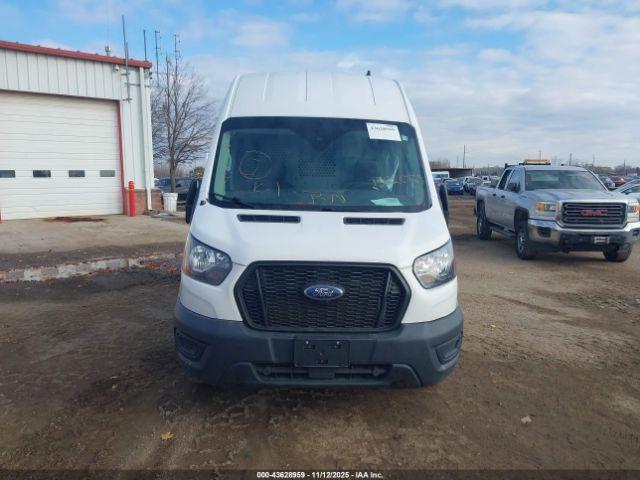Ford Transit Image 12