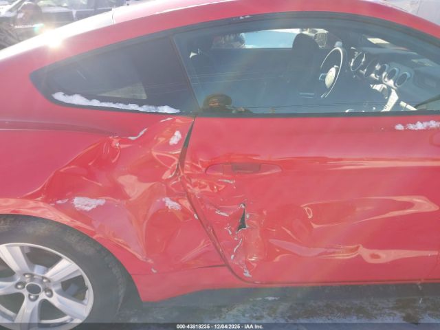 Ford Mustang V6 Image 7