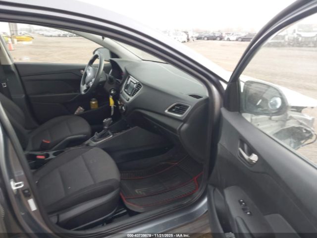 Hyundai ACCENT Se Image 2