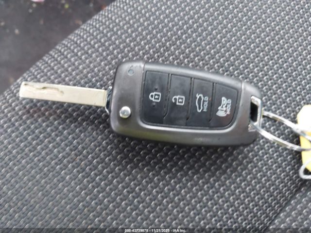 Hyundai ACCENT Se Image 12