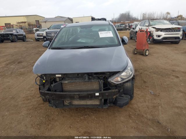 Hyundai ACCENT Se Image 16