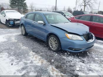  Salvage Chrysler 200