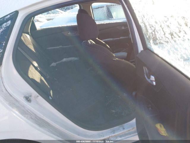 Kia Forte Lxs Image 6